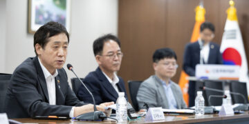 통신비 연체자, 채무조정 신청 땐 최대 90% 감면