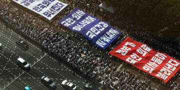 ‘집단 휴진 의사’ 수사에 의협 “尹정부, 양아치 짓 중단하라”