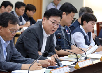 野 ‘노란봉투법’ 재추진에… 경총 “현실화 땐 파업공화국” 강력 반발