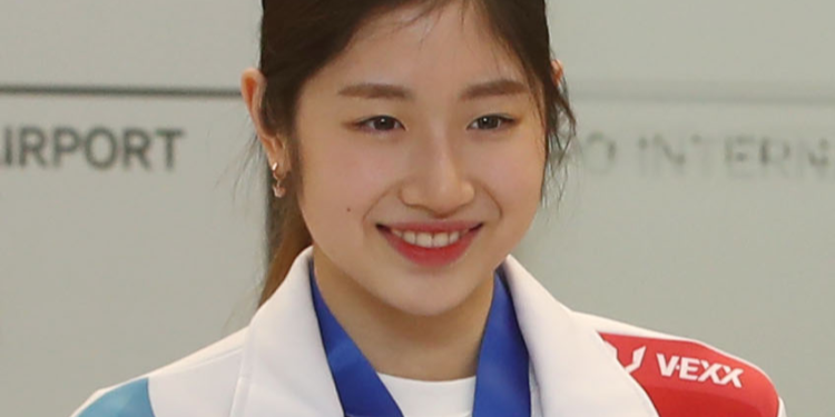 ‘중징계’ 국대 피겨 이해인의 반박… “연인 관계이기 때문에 성추행 아니다”