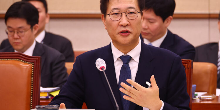 법무부 “대통령 ‘거부권’ 부정적인 어감…‘재의요구권’ 있을 뿐”