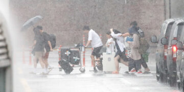 밤사이 전국에 집중호우… 위기경보 ‘주의’ 상향