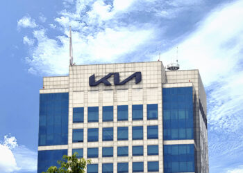 기아, 2분기 사상 최대 실적…영업이익률 13.2%