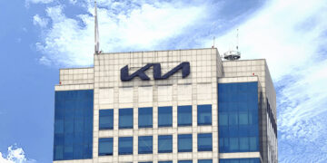 기아, 2분기 사상 최대 실적…영업이익률 13.2%