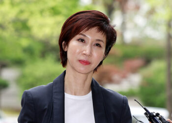 노소영 측 “나비, SK사옥 떠나겠다…최태원에 강한 유감”