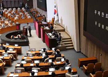 ‘채상병특검법’ 상정… 與 필리버스터 맞불