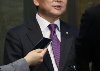 與 일각서 ‘특검법 찬성’ 안철수에 “제명·탈당” 목소리