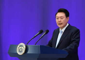 윤 대통령 “끔찍한 정치폭력에 충격…트럼프 쾌유 기원”