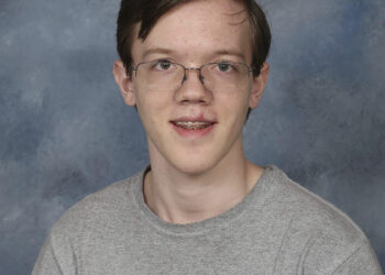 “외톨이” “외모 탓 왕따당해”… 총격범 ‘외로운 늑대’ 가능성