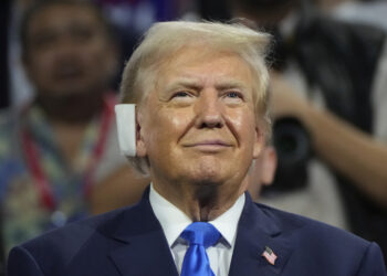 트럼프 “대만이 美 반도체 산업 다 가져가… 방위비로 갚아라”