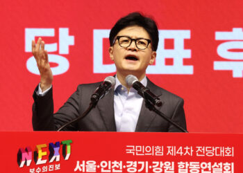 한동훈 “羅, 공소 취소 부탁”… 나경원 “韓, 입이 최대 리스크”