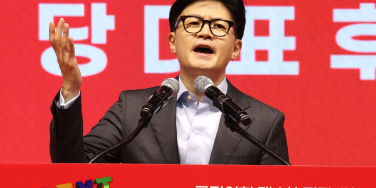 한동훈 “羅, 공소 취소 부탁”… 나경원 “韓, 입이 최대 리스크”