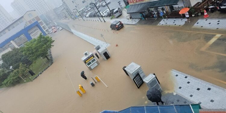 당진 역대급 물벼락… “육십 평생 이런 비 처음”