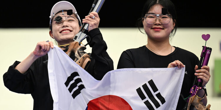 오예진, 올림픽 10m 공기권총 금메달… 김예지는 銀