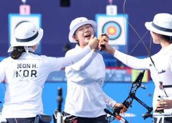 여자 양궁 단체 금메달…올림픽 10연패 ‘금자탑’
