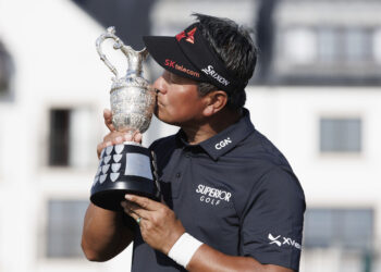 ‘탱크’ 가는 길은 역사… 최경주, 한국인 첫 시니어 메이저 우승