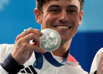 아들 소원에 은퇴 번복… ‘성소수자’ 데일리 또 메달 땄다