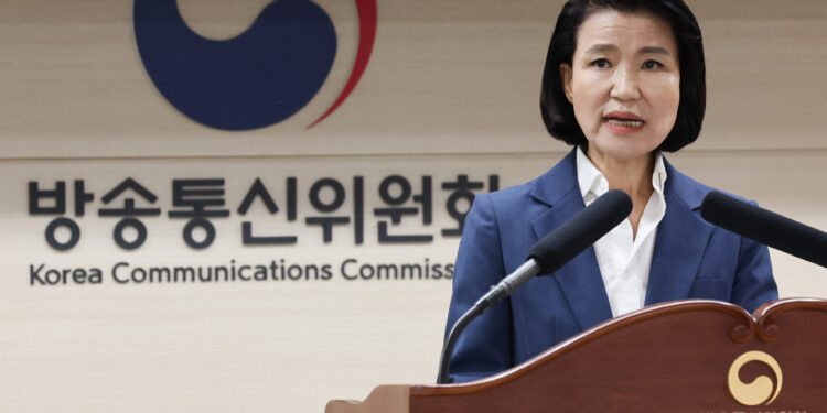 이진숙 취임 첫날… 野 다시 탄핵카드