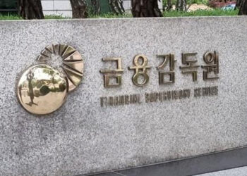 ‘PF 충당금 급증’ 저축은행 상반기 3800억 적자…연체율 8.4%