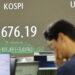 코스피 2680선 붕괴… 4년만 최대폭 추락