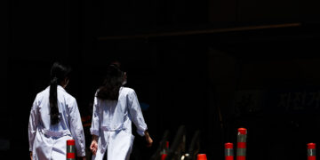 ‘유급 없다’고 해도 복귀 않는 의대생들…수업 출석률 2.7%