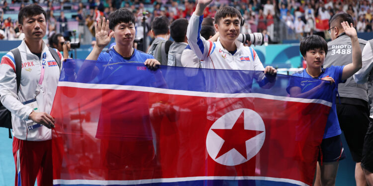 IOC 공식 확인 “북한 선수단, 삼성 스마트폰 안 받았다”