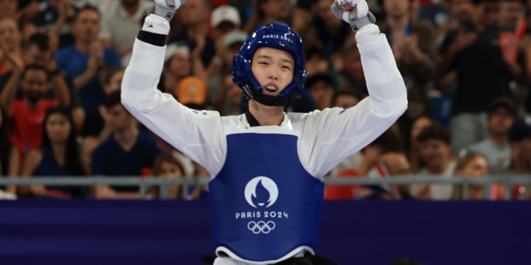 태권도 김유진, ‘세계 1위’ 꺾고 57㎏급 결승행…16년만 진출