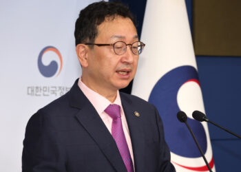 사망한 권익위 간부 ‘직속상관’ 정승윤 부위원장 사의 표명