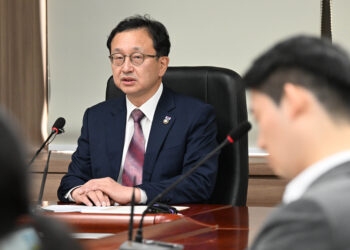 “직원 지켜주지 못해”… 정승윤 권익위 부위원장 사의 표명