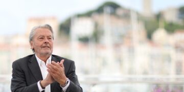 프랑스 전설적인 ‘미남 배우’ 알랭 들롱 별세…향년 88세