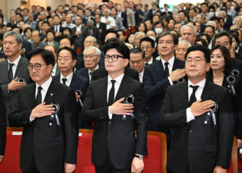 ‘DJ 정신’ 한목소리로 외친 여야, 속내는 따로따로