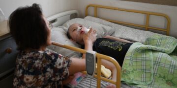 [단독] “나도 형 곁으로 보내줘”… “단 하루라도 더 살아줘”[희귀질환아동 리포트: 나에게도 스무살이 올까요]