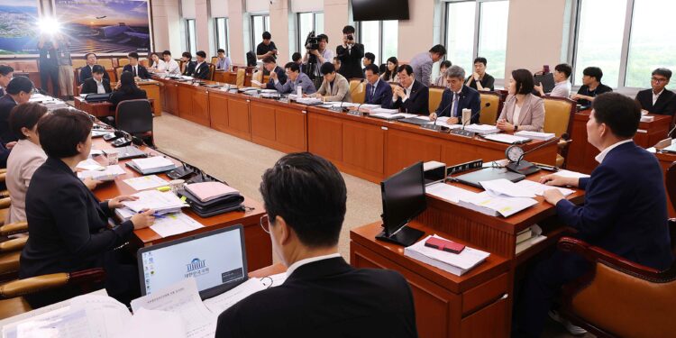 LH, 전세사기 집 사들인다…“피해자에 10년 무상임대”