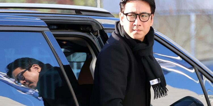 ‘이선균 사건’ 수사 사실상 마무리…관련자 11명 중 5명만 송치