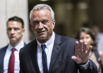 美 ‘제3후보’ 케네디 “트럼프 지지”… 트럼프 “나이스”