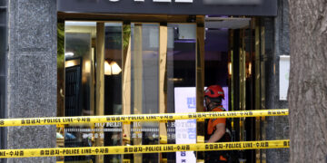 “빵 사러 내려왔다 살았다”…‘부천 호텔 화재’ 생존 중국인 투숙객들