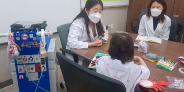 [단독]상어 같던 심장보조장치도 친구로… 놀이로 ‘몸과 맘’ 어루만지다[희귀질환아동 리포트: 나에게도 스무살이 올까요]