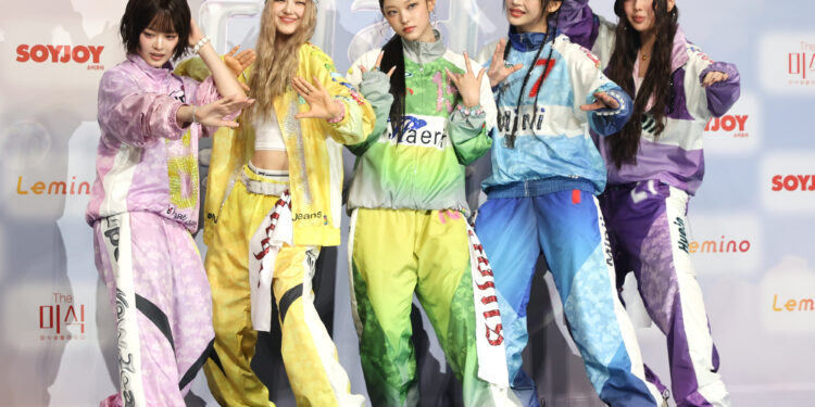 뉴진스 ‘슈퍼 샤이’도 스포티파이 6억 스트리밍…르세라핌 ‘크레이지’ 美 흥행 시동