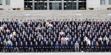 22대 국회 ‘지각 개원식’…1987년 민주화 이후 처음으로 대통령 불참 [포토多이슈]