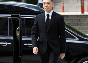 마약 혐의 유아인 1심 징역 1년·법정구속