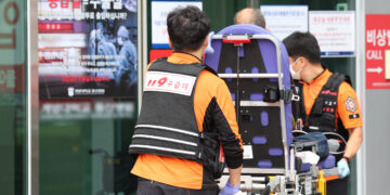 군의관 ‘복귀’ 속출하는데…정부 “의료기관에 분명 도움 될 것”