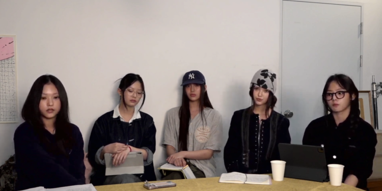 뉴진스·민희진에 흔들 하이브 주가 이달 11% 뚝… 추가 악재는?