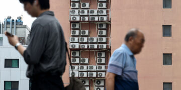 늦더위에 에어컨 못 끈다, 9월 전력 수요 ‘한여름’ 수준