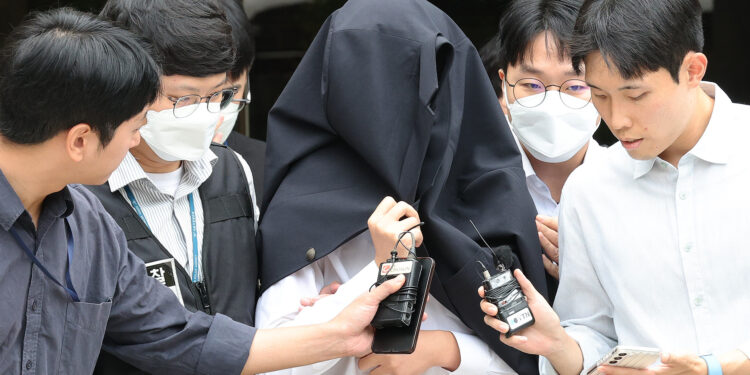 복귀 의사 ‘블랙리스트’ 만든 사직 전공의 구속…“증거인멸 우려”