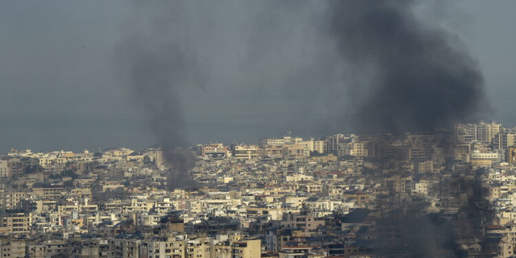 이스라엘 스파이에 뚫렸나…헤즈볼라 지도부 순식간에 궤멸