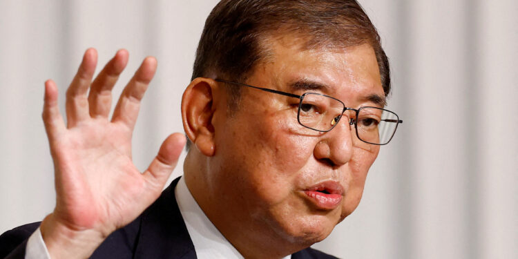 총선 기반 다지는 이시바… 킹메이커 스가·경쟁자 고이즈미 기용