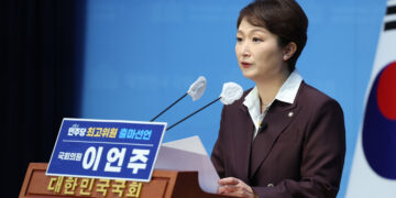 이언주 “아직은 아니다”…탄핵에 머뭇거리는 민주당 속사정