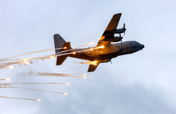 ‘죽음의 백조’부터 ‘괴물’ 현무-5까지…무기들의 행진 [밀리터리 인사이드]