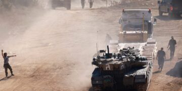 美백악관 “이란, 이스라엘에 탄도미사일 발사 준비…공격 임박한 듯”