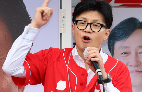 한동훈 “‘金여사 우려’ 불식위해 대통령실 인적 쇄신 필요”